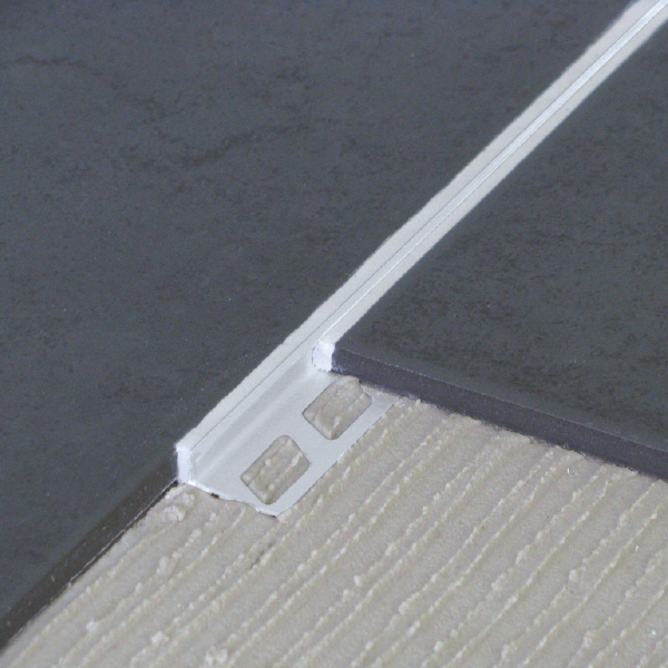 ARRET CORNIERE ALU NATUREL 8MM